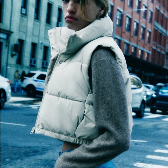 Zara Rubberized Cropped Vest - Picture 10 of 15